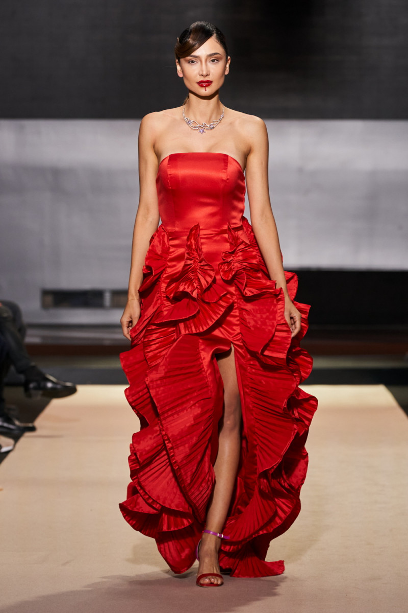 christophe_guillarme_pfw_fw22_20_h21r19-sdl_20231116_1090765396.jpg
