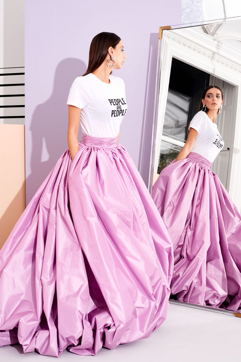 00018-christian-siriano-new-york-pre-fall-19.jpg