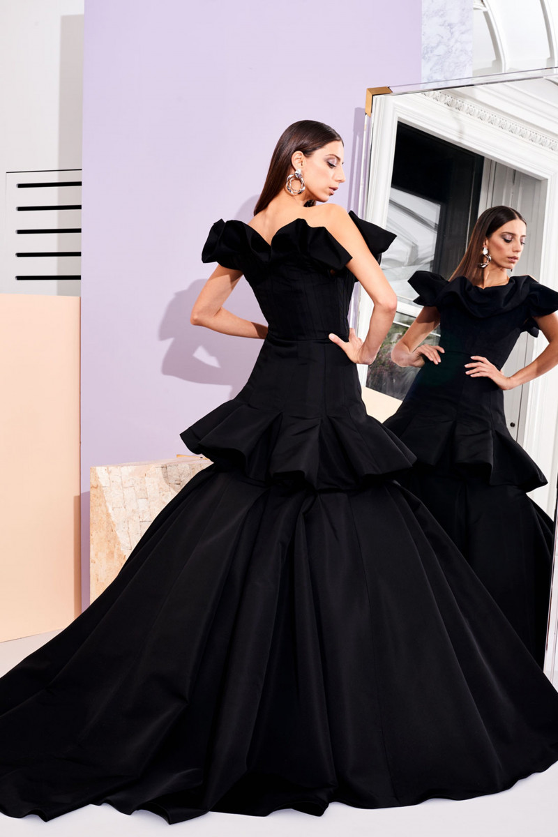 00011-christian-siriano-new-york-pre-fall-19.jpg