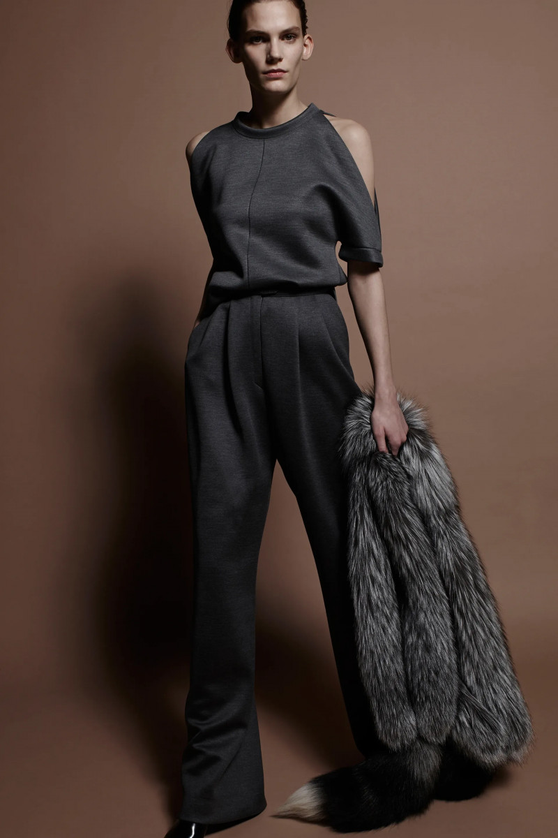 j-mendel-pre-fall-2016-lookbook-07.webp