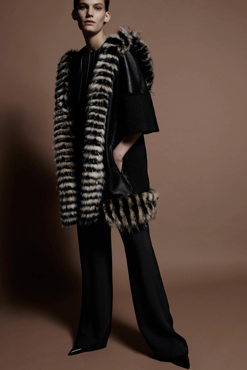 j-mendel-pre-fall-2016-lookbook-10.webp