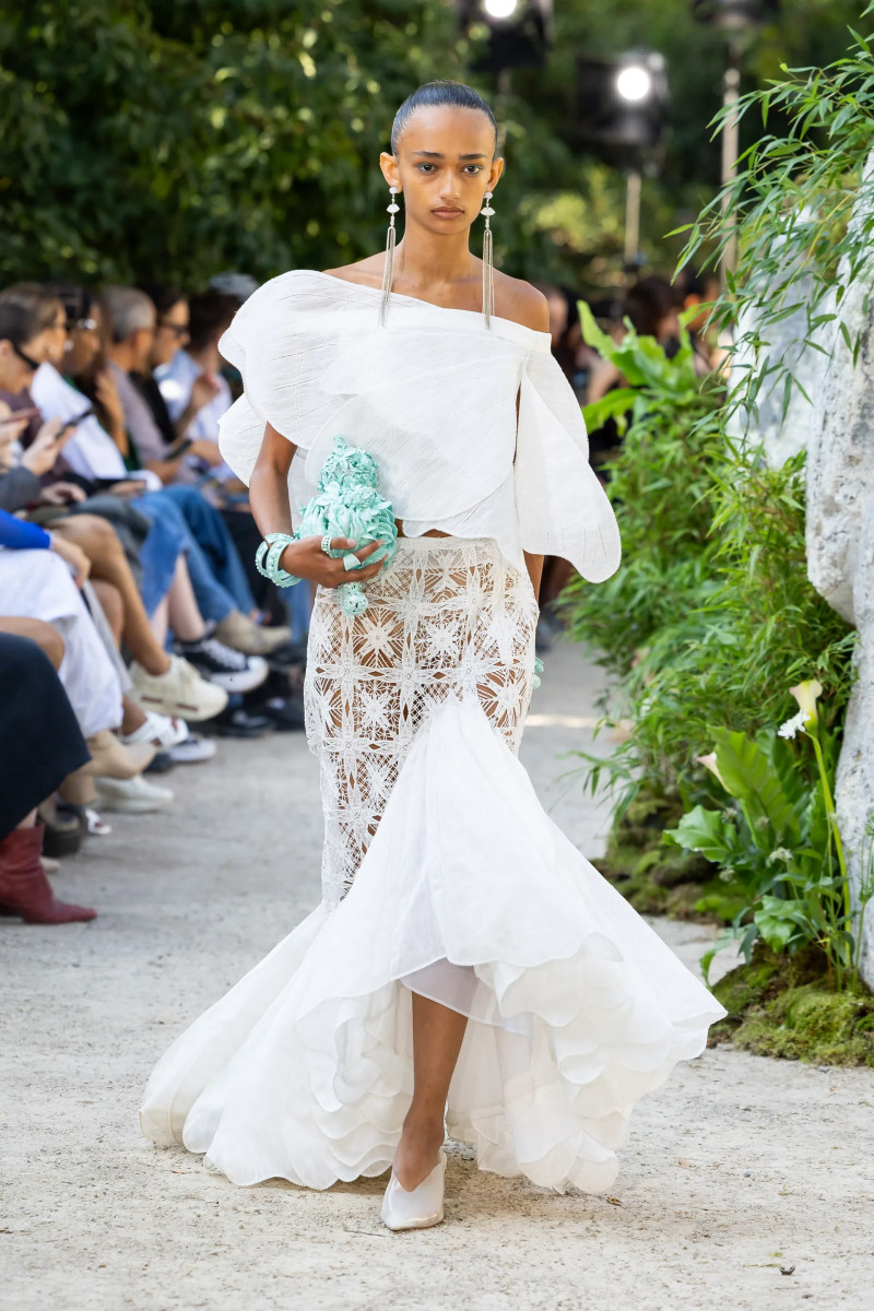 00020-mithridate-spring-2024-ready-to-wear-credit-brand-spon.JPG.webp