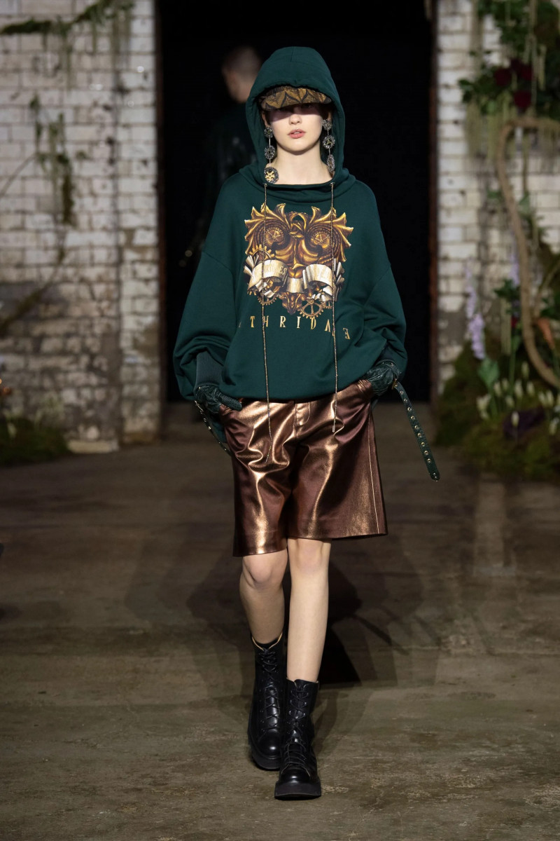 00049-mithridate-fall-2022-ready-to-wear-details-paris-credit-jason-lloyd-evans.webp