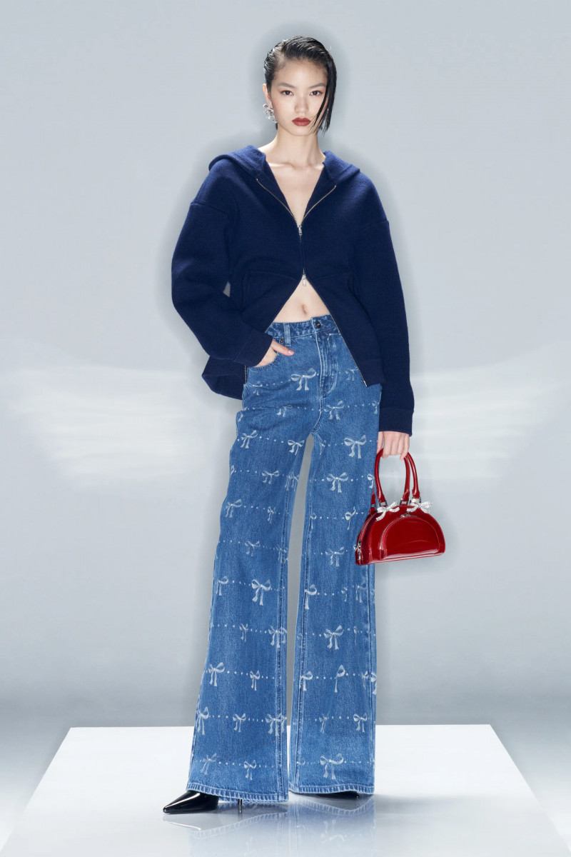 00009-self-portrait-fall-2024-ready-to-wear-credit-brand.webp