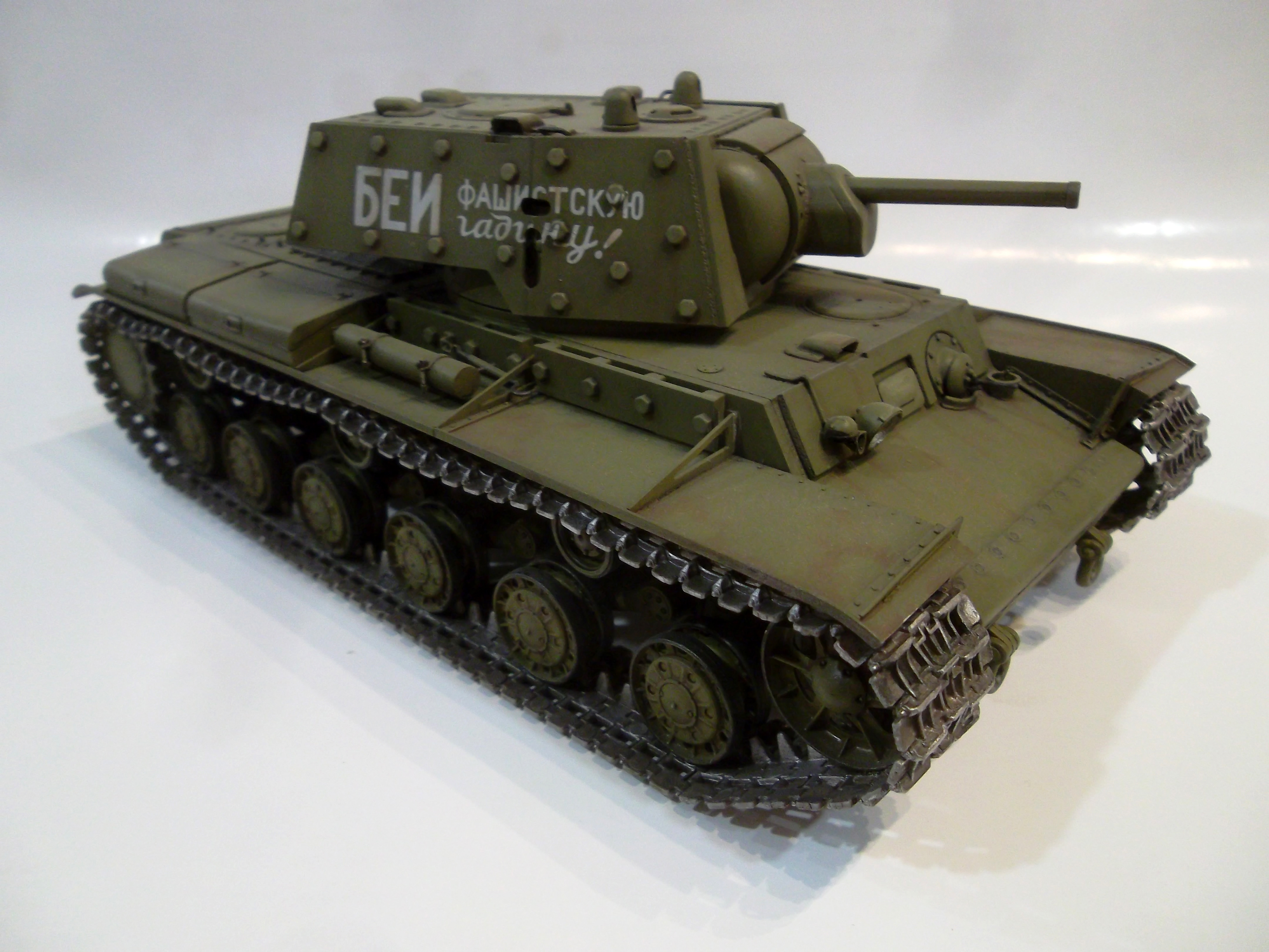 КВ-1Э Экранированный, 1/35, (Trumpeter 357/Моделист 303536). 433c54c7be9749be275fcbb19585d297