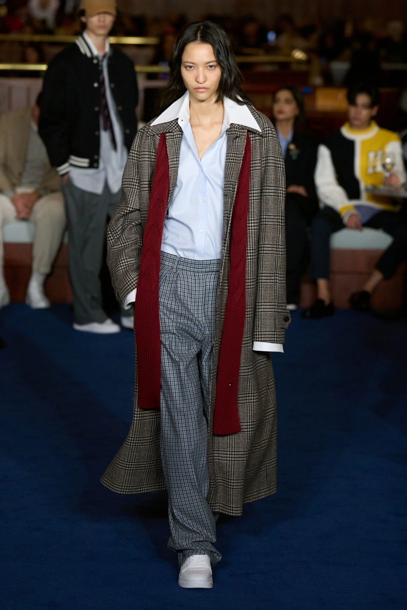 00011-tommy-hilfiger-fall-2024-ready-to-wear-credit-gorunway.webp