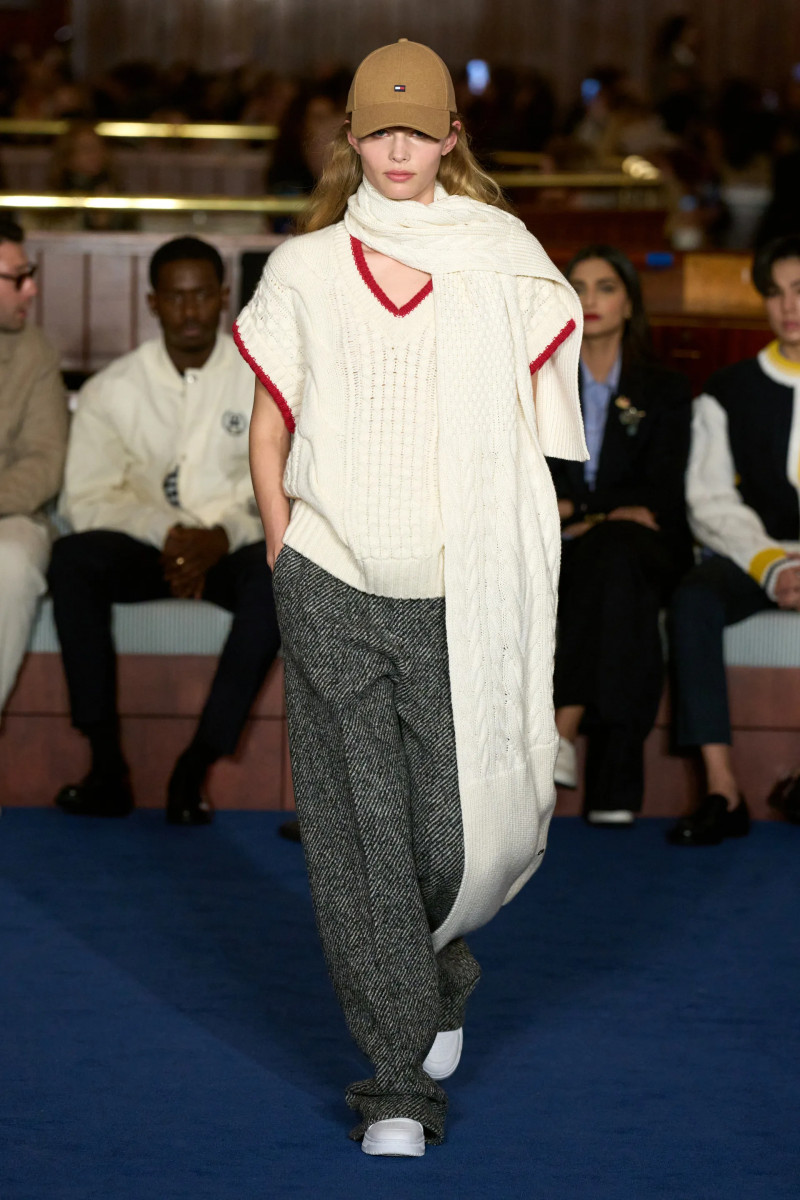 00007-tommy-hilfiger-fall-2024-ready-to-wear-credit-gorunway.webp