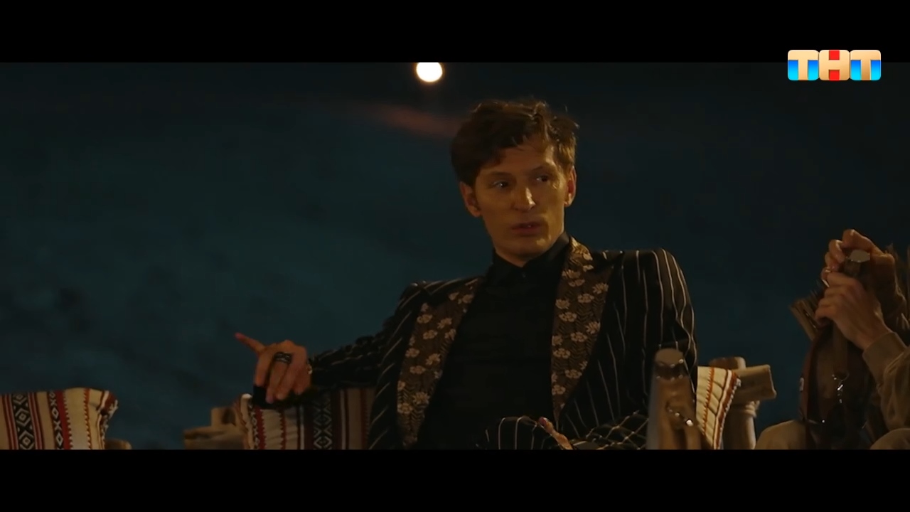 01. Выжить в Дубае. Возвращение.2024.WEB-DL 720p.Files-x.mkv_snapshot_01.09.35_[2024.06.17_18.15.58].jpg