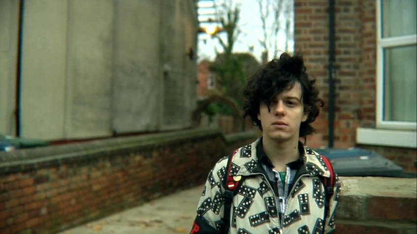 Unmade_Beds.2009.DVDRip-AVC.ExKinoRay.mkv_snapshot_00.50.13.423.png