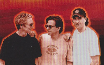 Giant - III (2001) Giant - III (2001)