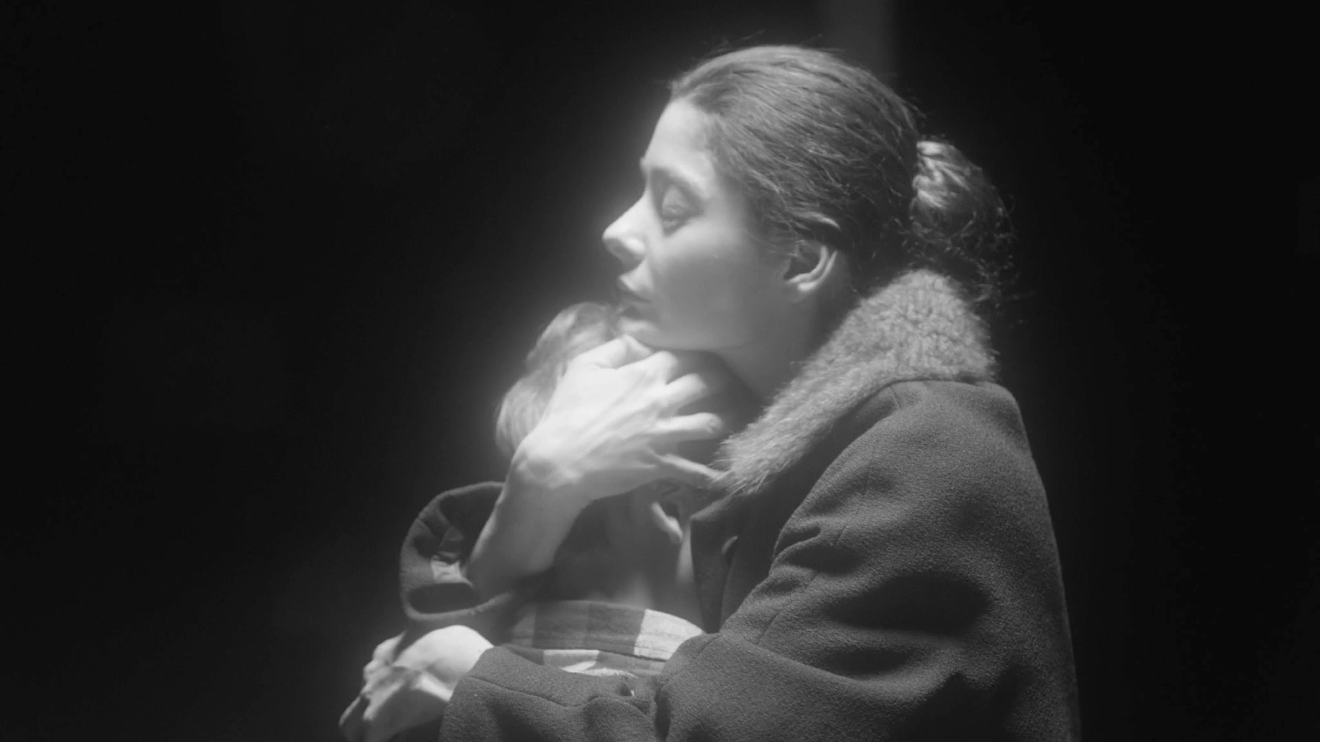 Моя бывшая бабушка 2015 WEB-DL 1080p.mkv_snapshot_07.09.png