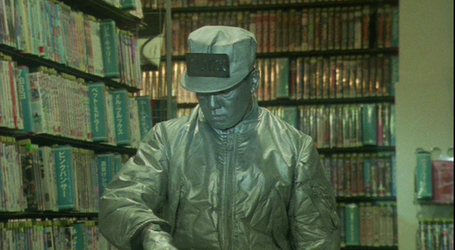 A1012K (2003).mkv_000803.400.png