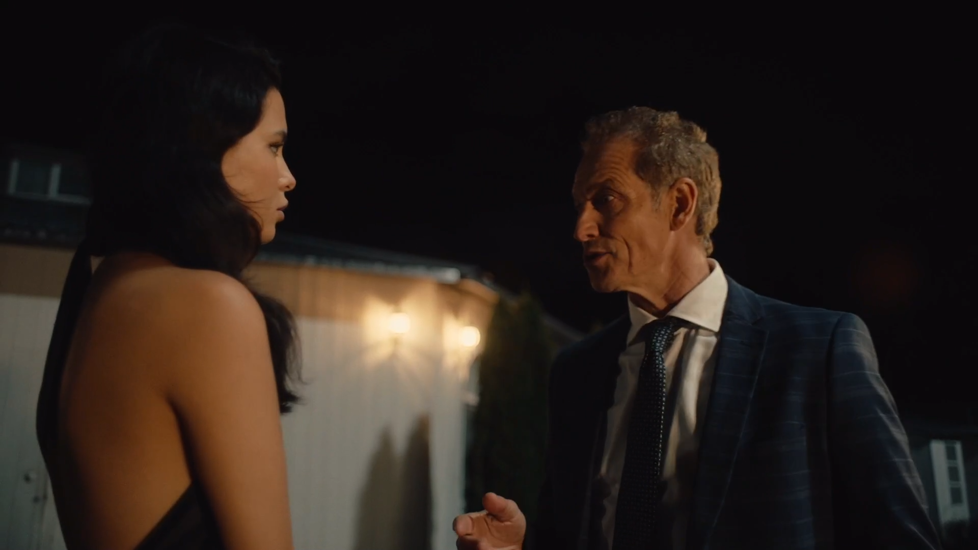 Фейк S01E01 WEBRip 1080p.mkv_snapshot_11.13.png