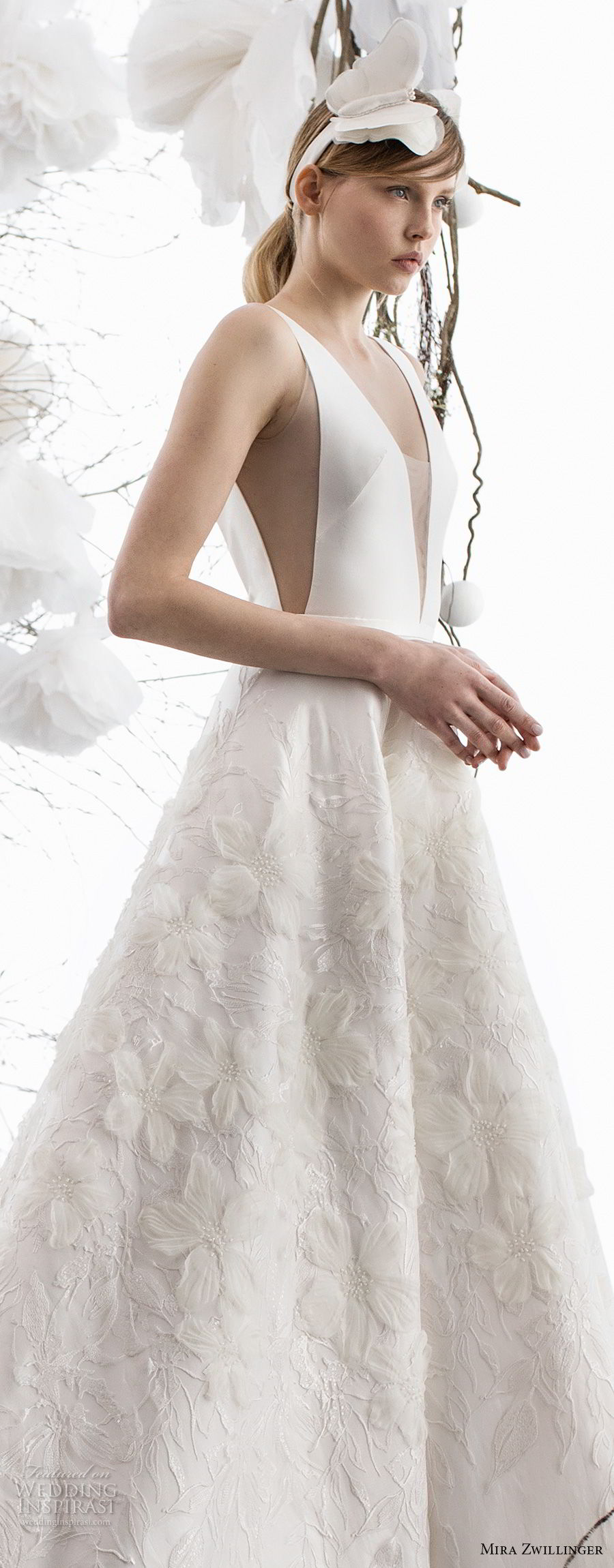 mira-zwillinger-2018-bridal-sleeveless-deep-v-neck-simpl_002.jpg