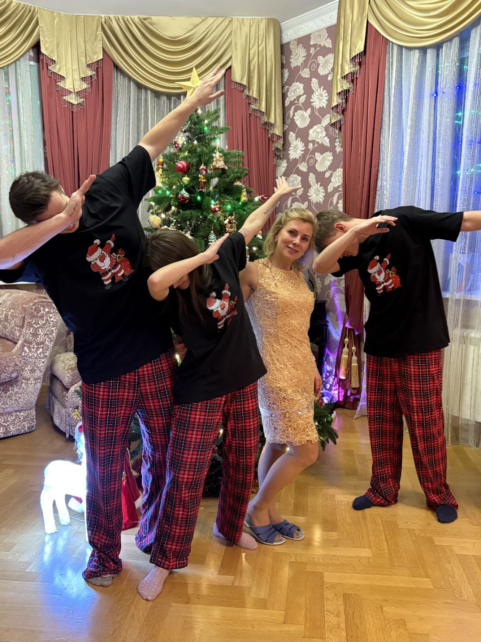 https://i7.imageban.ru/out/2025/01/14/bffef2d604bb41a95c9740b0b165ef8b.jpg