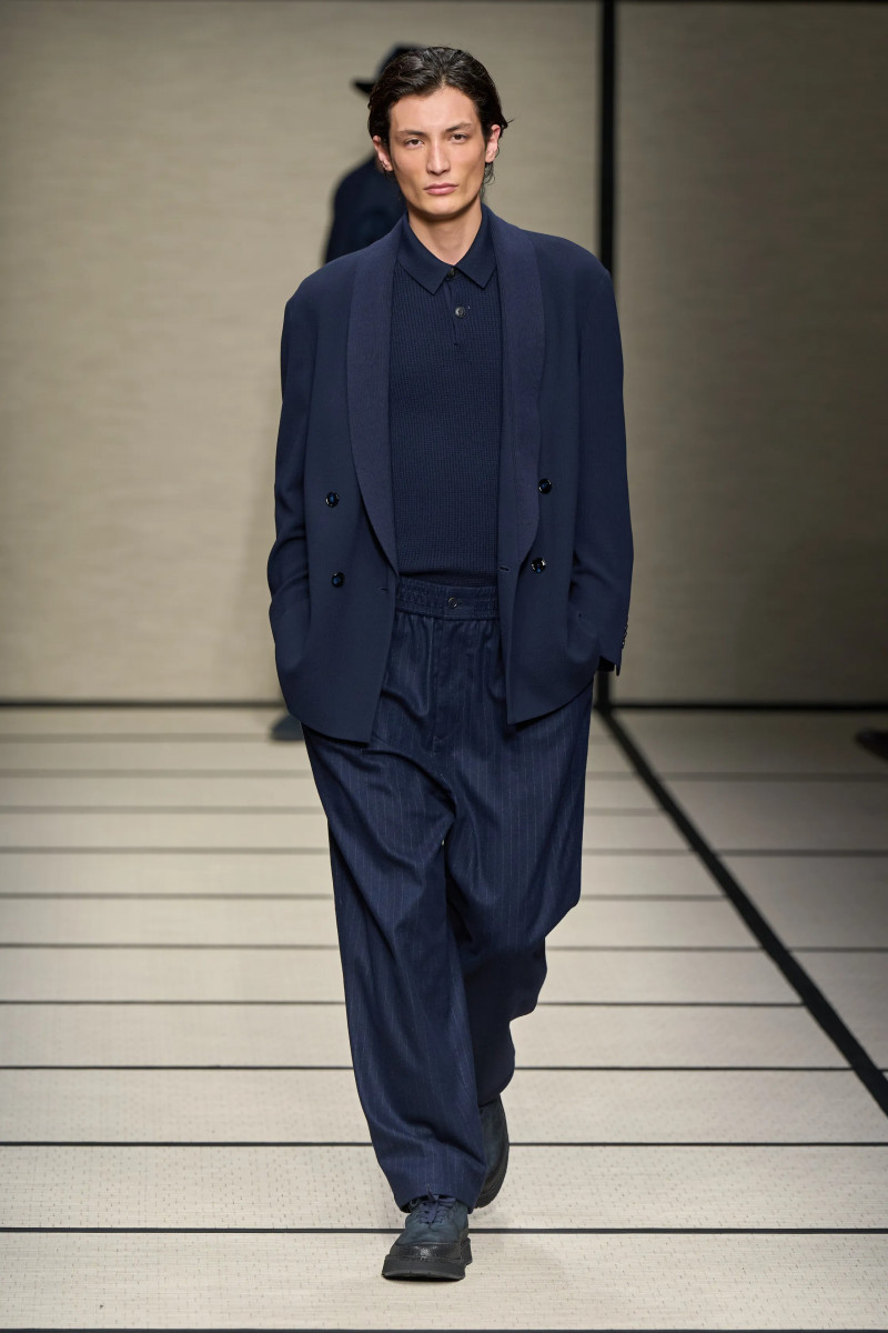 00074-giorgio-armani-fall-2025-menswear-credit-gorunway.webp