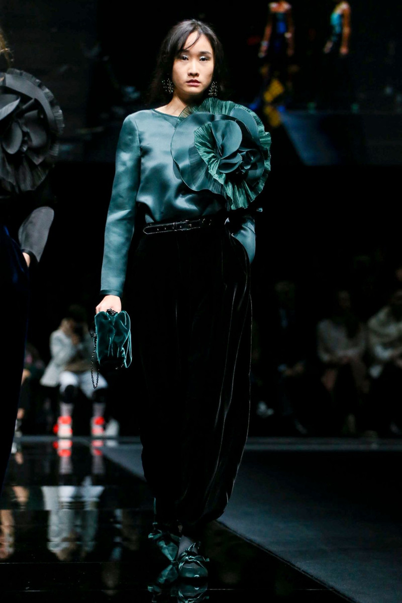 Emporio-Armani-RTW-FW20-Milan-6562-1582282708.jpg