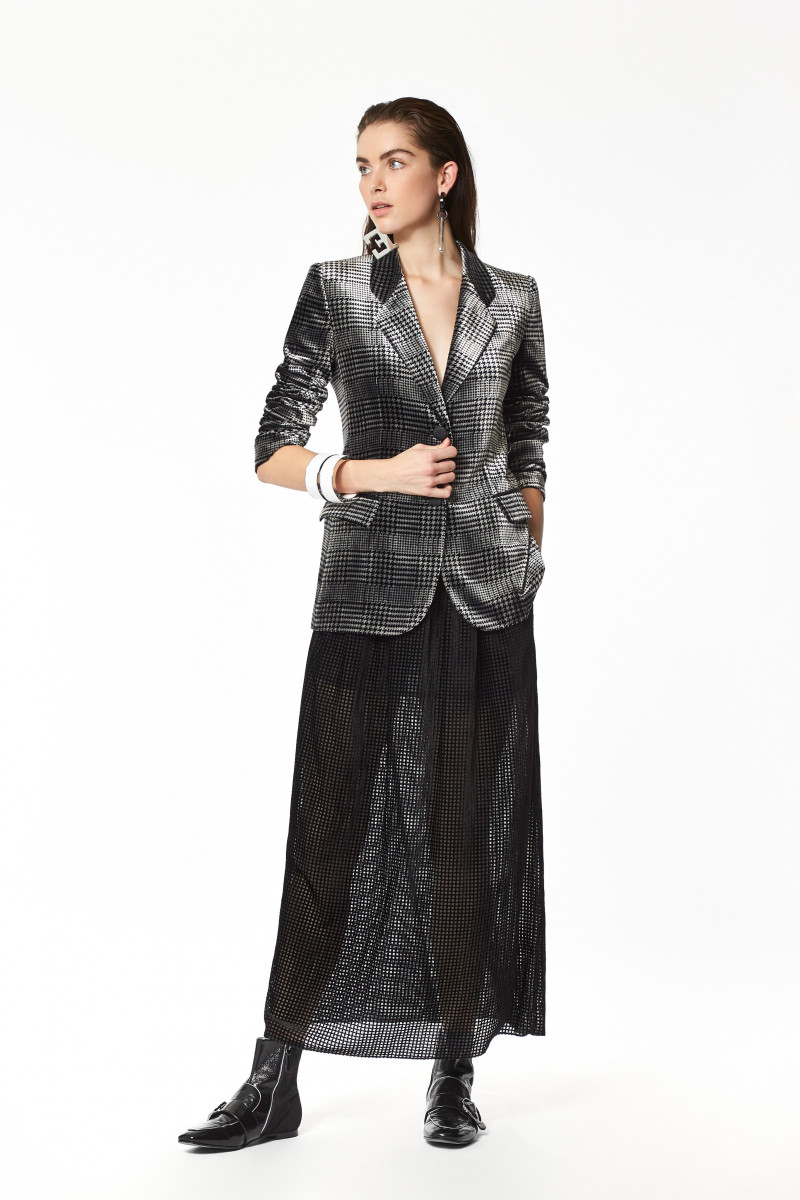 00017-emporio-armani-pre-fall-2020.jpg