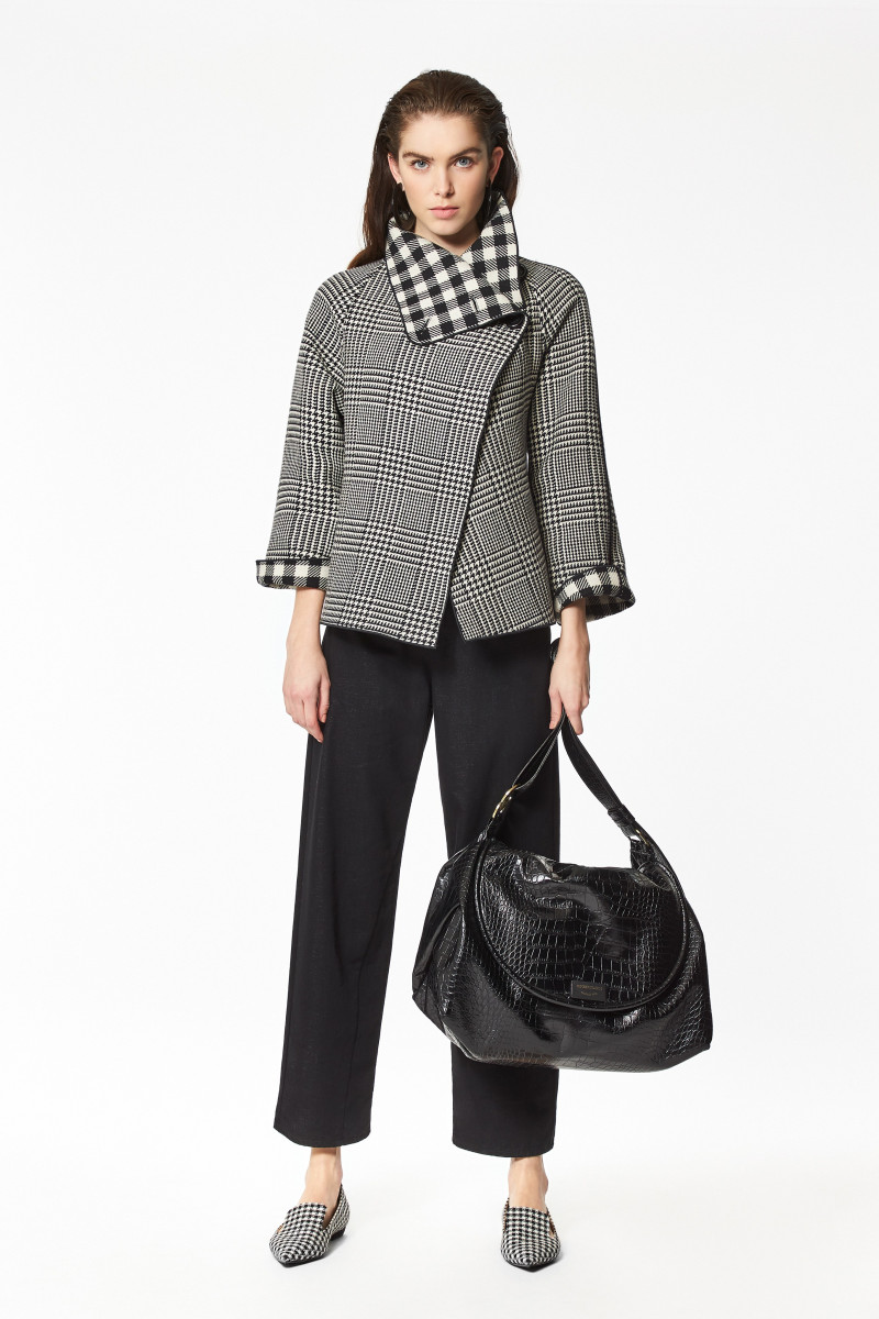 00015-emporio-armani-pre-fall-2020.jpg
