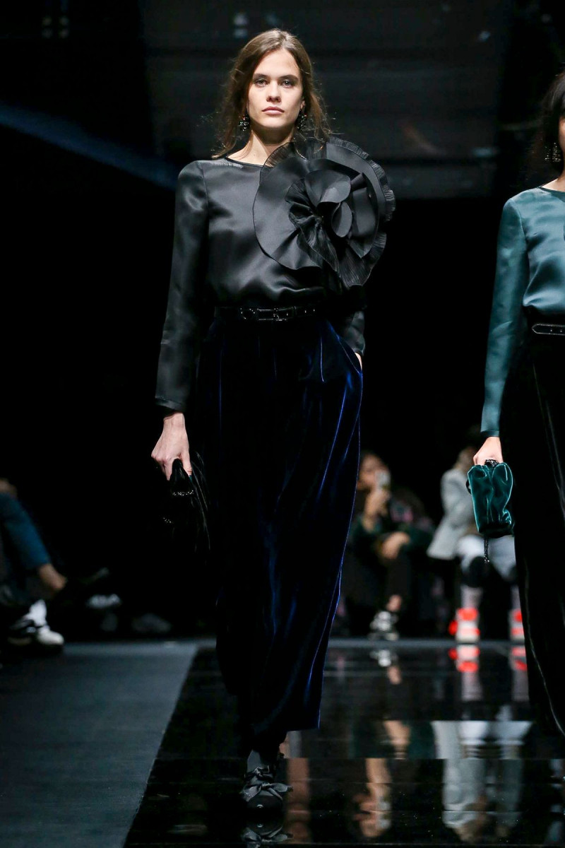 Emporio-Armani-RTW-FW20-Milan-6557-1582282706.jpg