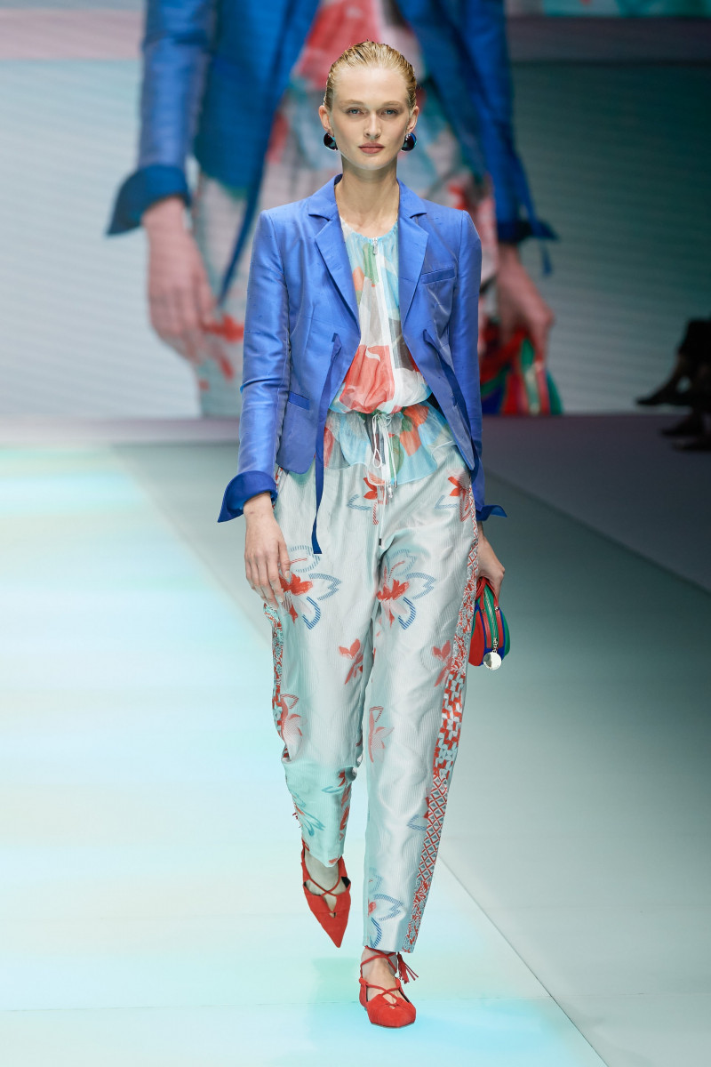 00098-Emporio-Armani-Spring-22-RTW-Milan-credit-gorunway.JPG
