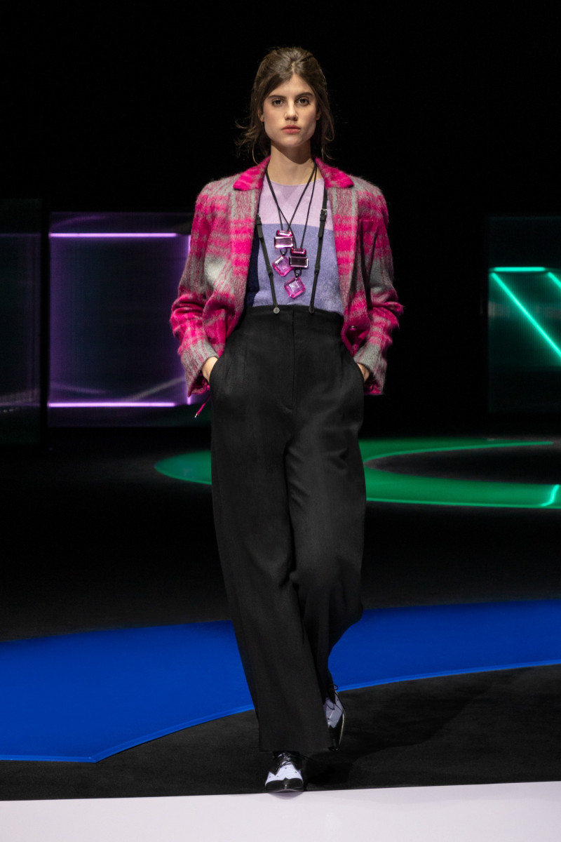 00007-Emporio-Armani-Fall-21.jpg