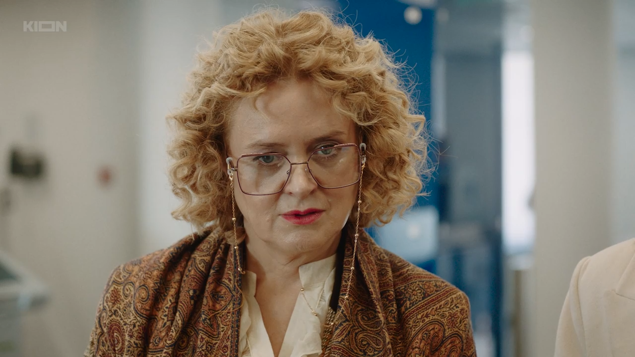 Dorogoy.rodstvennik.S01.E01.2025.WEB-DL.720p.ExKinoRay.mkv_snapshot_04.46.png
