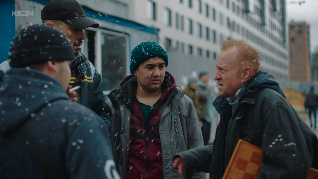 Dorogoy.rodstvennik.S01.E01.2025.WEB-DL.720p.ExKinoRay.mkv_snapshot_19.19.png