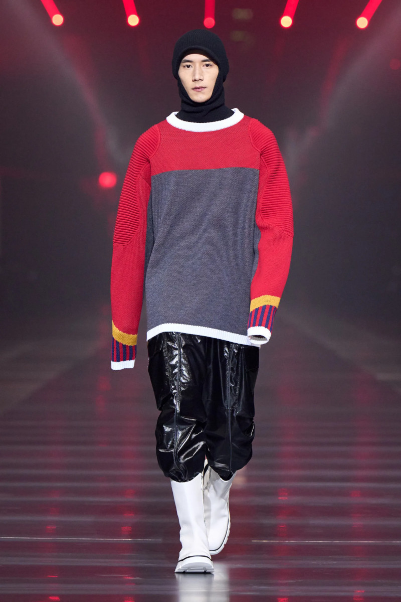 00011-ferrari-fall-2022-ready-to-wear-milan-credit-filippo-fior-gorunway.webp