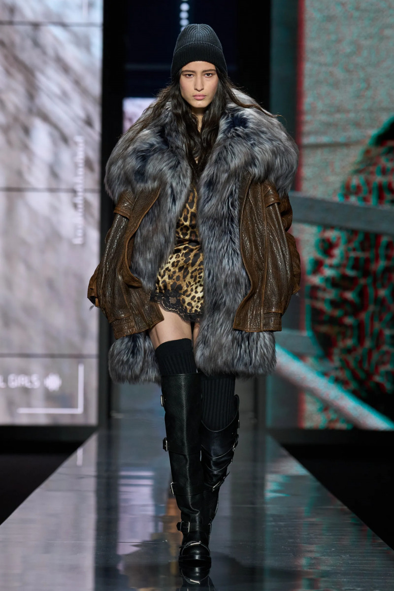 00030-dolce-and-gabbana-fall-2025-ready-to-wear-credit-gorunway.webp