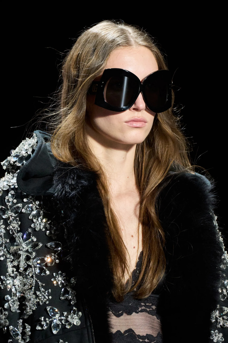 00178-dolce-and-gabbana-fall-2025-ready-to-wear-detail-credit-gorunway.webp