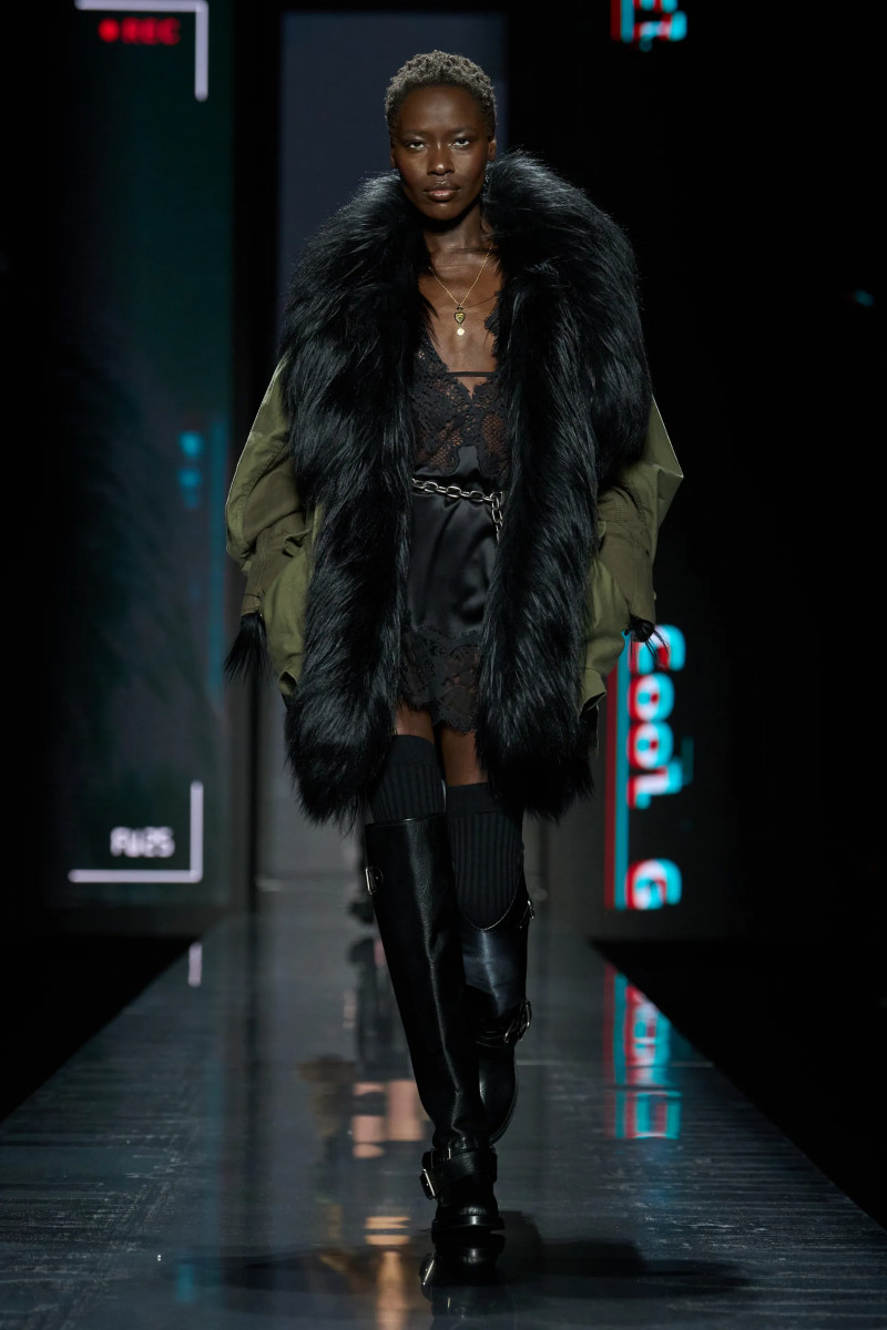 00002-dolce-and-gabbana-fall-2025-ready-to-wear-credit-gorunway.webp