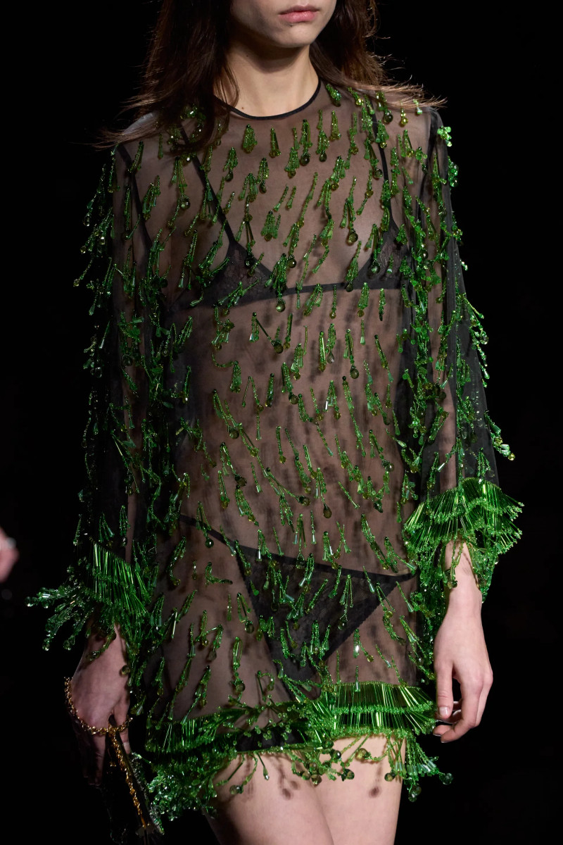 00254-dolce-and-gabbana-fall-2025-ready-to-wear-detail-credit-gorunway.webp