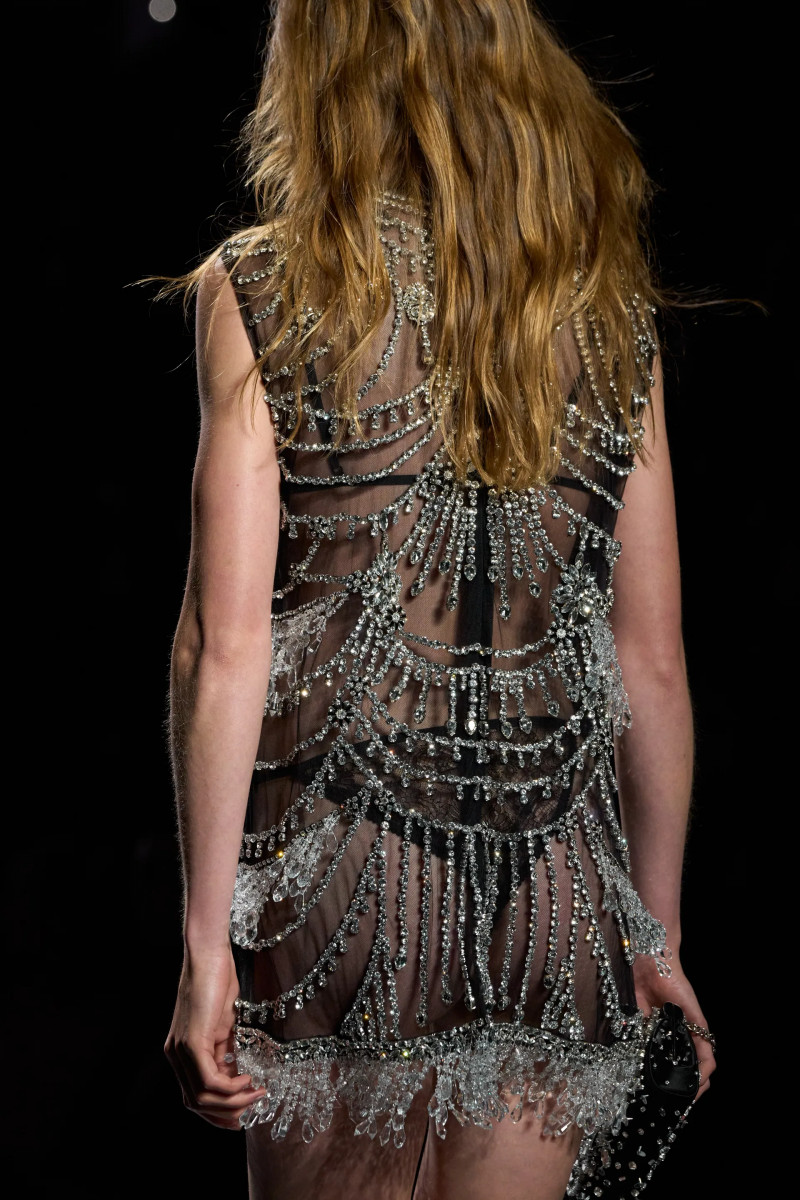 00233-dolce-and-gabbana-fall-2025-ready-to-wear-detail-credit-gorunway.webp