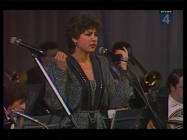 Концерт советской песни в ГЦКЗ Россия (1986).mpg_20250304_222440.599.jpg