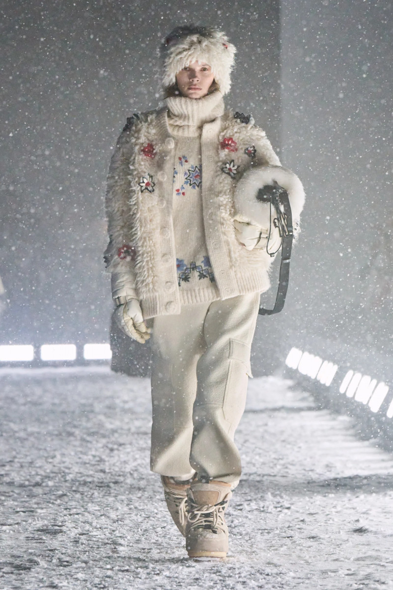 00098-moncler-grenob-fall-2025-ready-to-wear-credit-brand.webp