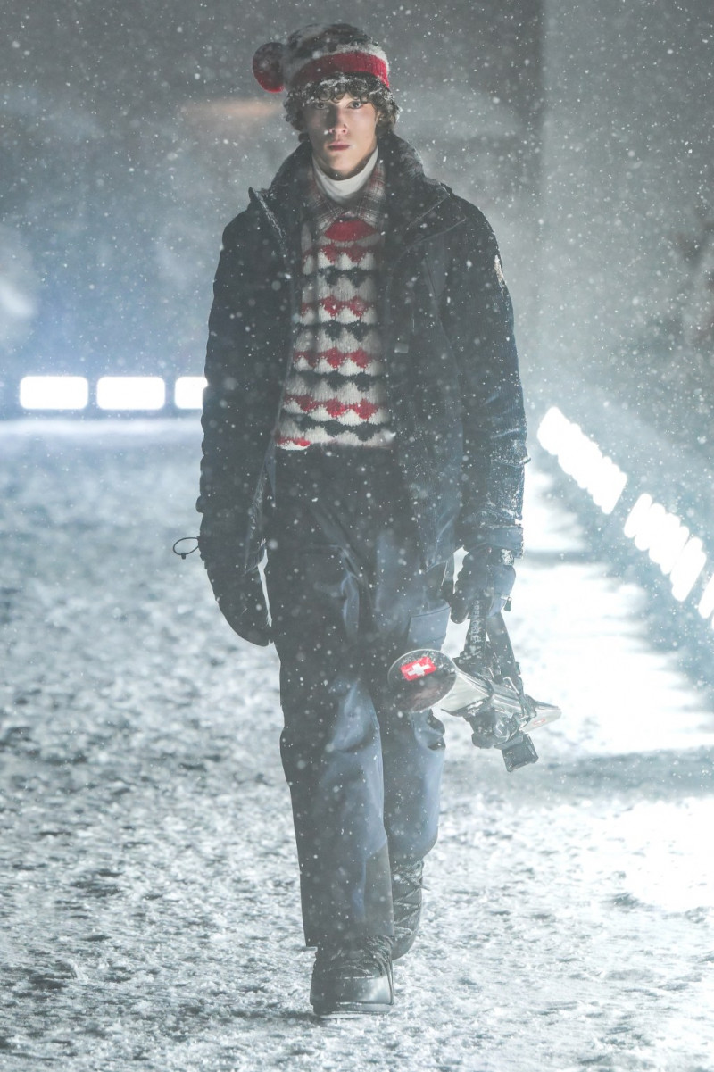 Moncler-Grenoble-F25-runway-GG-088.jpg