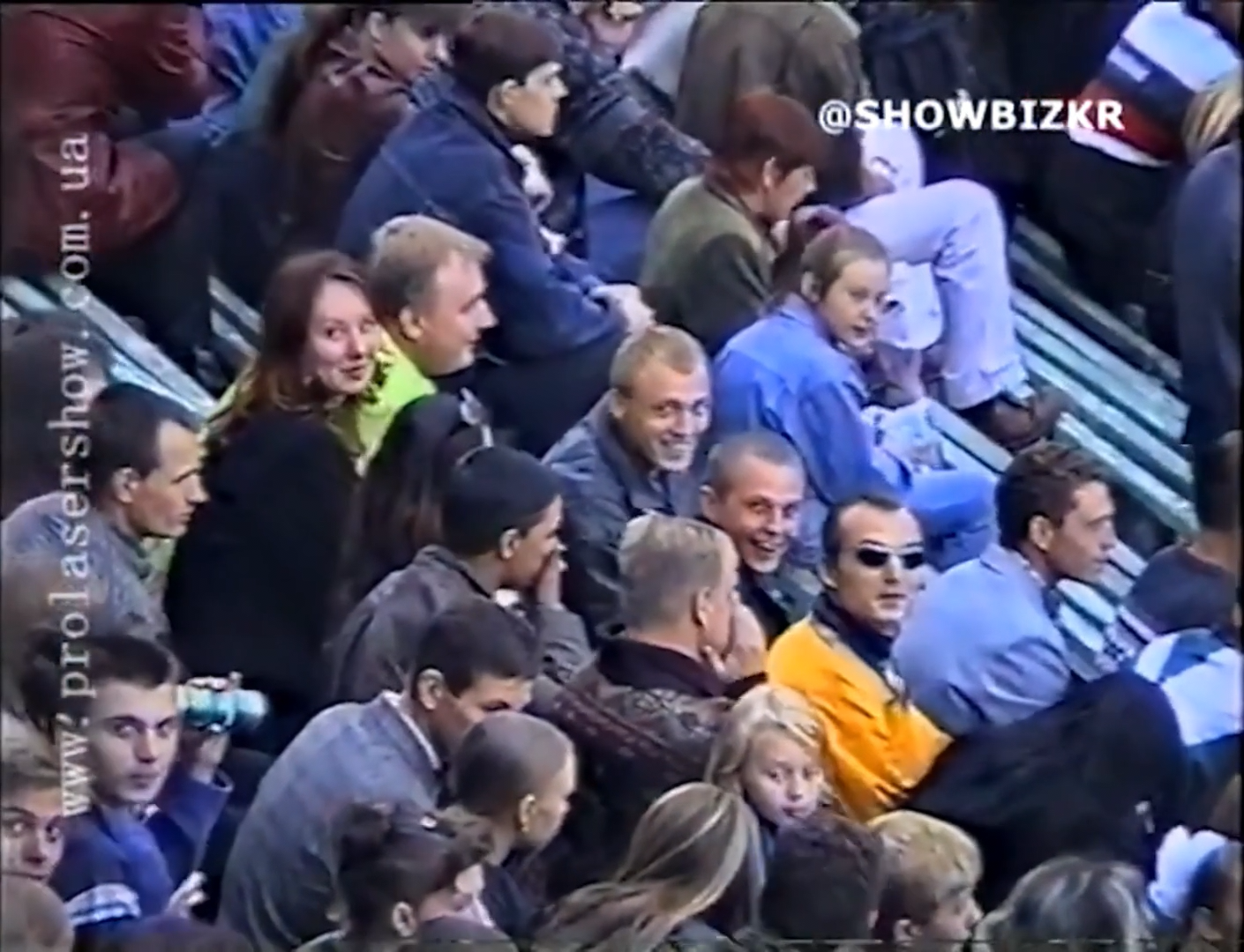 1999 - Live in Dnepropetrovsk.mp4_snapshot_00.00.18.147.png