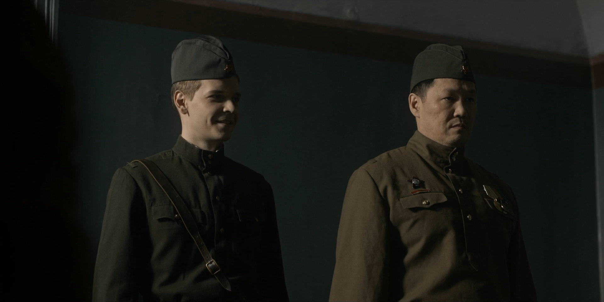 Na.sopkah.Manchzhurii.S01.E01.2025.WEB-DL.1080p.DenSBK.mkv_snapshot_16.36.png