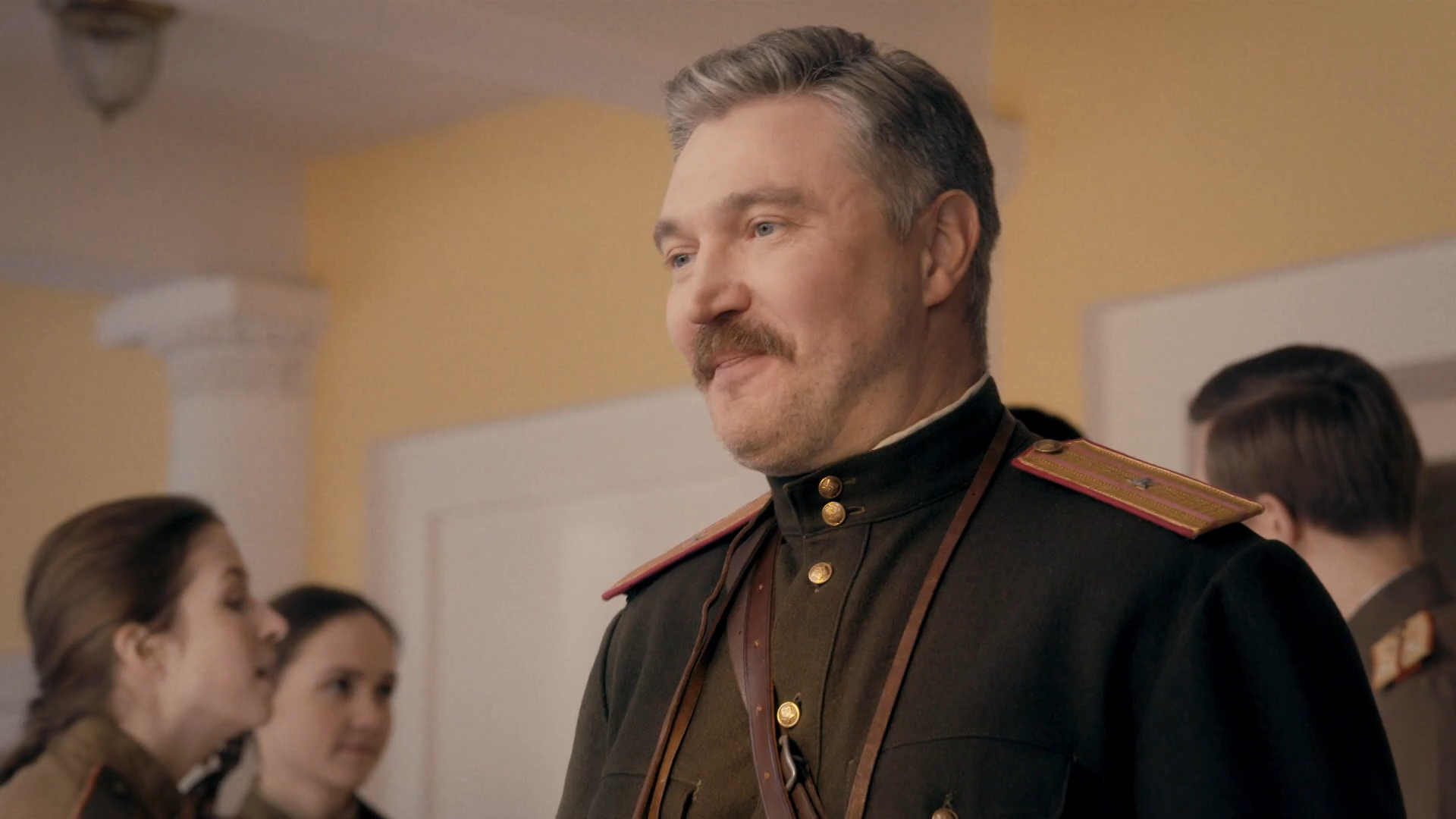Самогон.S02E01.2025.WEB-DL.1080p.mkv_snapshot_43.28.png