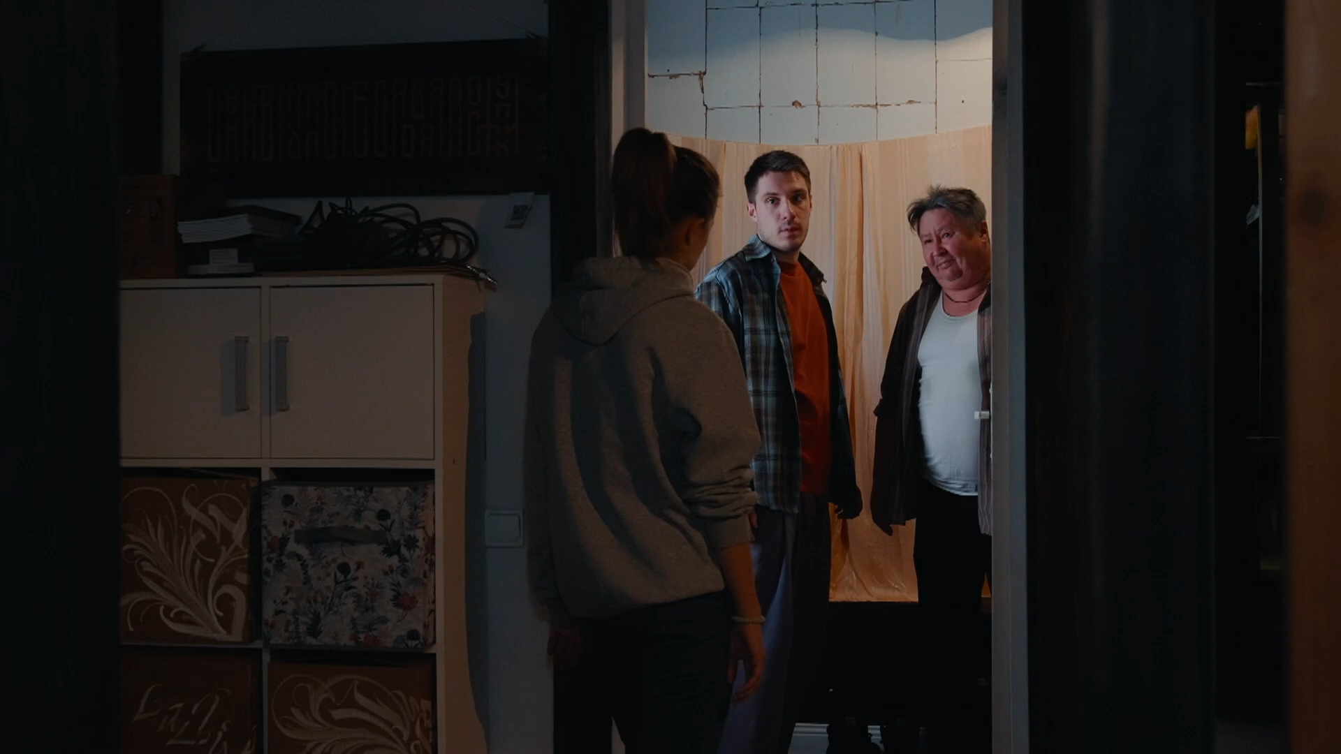 01. Выбираю нас.2025.WEB-DL 1080p.Files-x .mkv_snapshot_40.48.png
