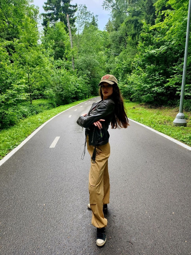 https://i7.imageban.ru/out/2025/06/19/23bf49d0323b622235947d0a360a765b.jpg