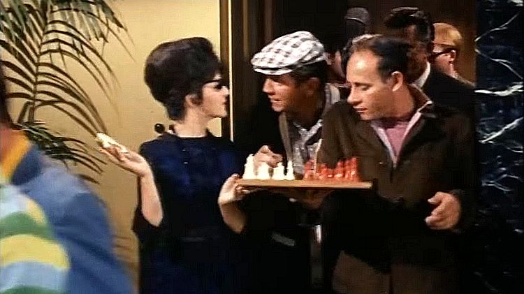 По любви или за деньги /For Love or Money/ 1963 (0:40:43 / 1:43:12)