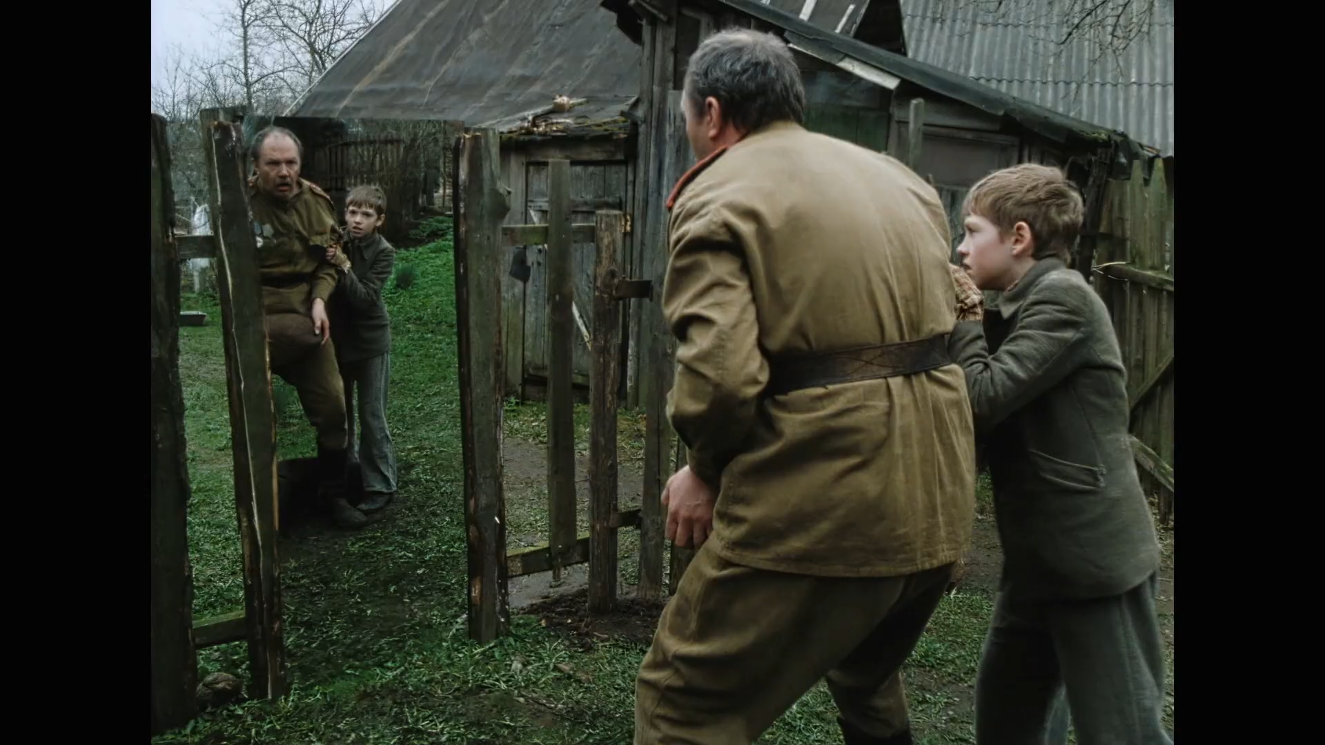 Дикие звери мира (2004).mkv_snapshot_01.40.png