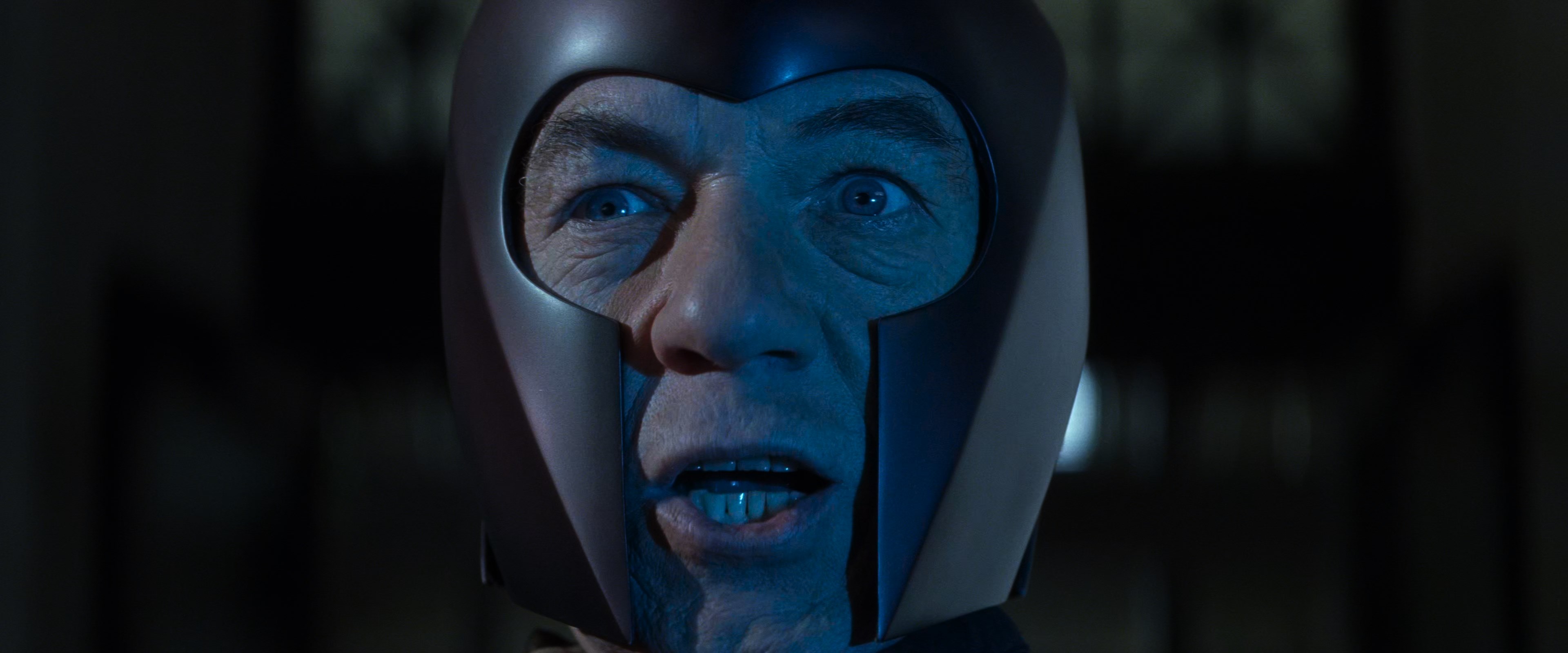 X-Men (2000)  BDRip 2160p-NVENC 10 bit [HDR].mkv_snapshot_00.57.03.420.jpg