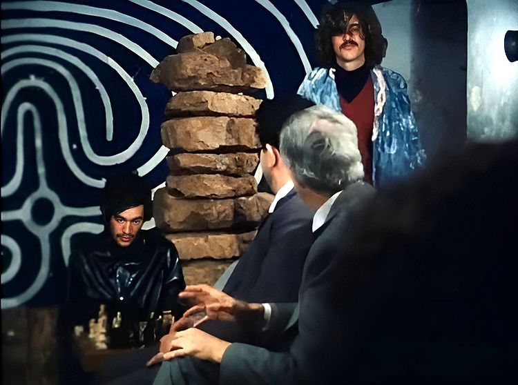 Я самодостаточен /Io sono un autarchico/ 1976 (1:21:43 / 1:35:00)