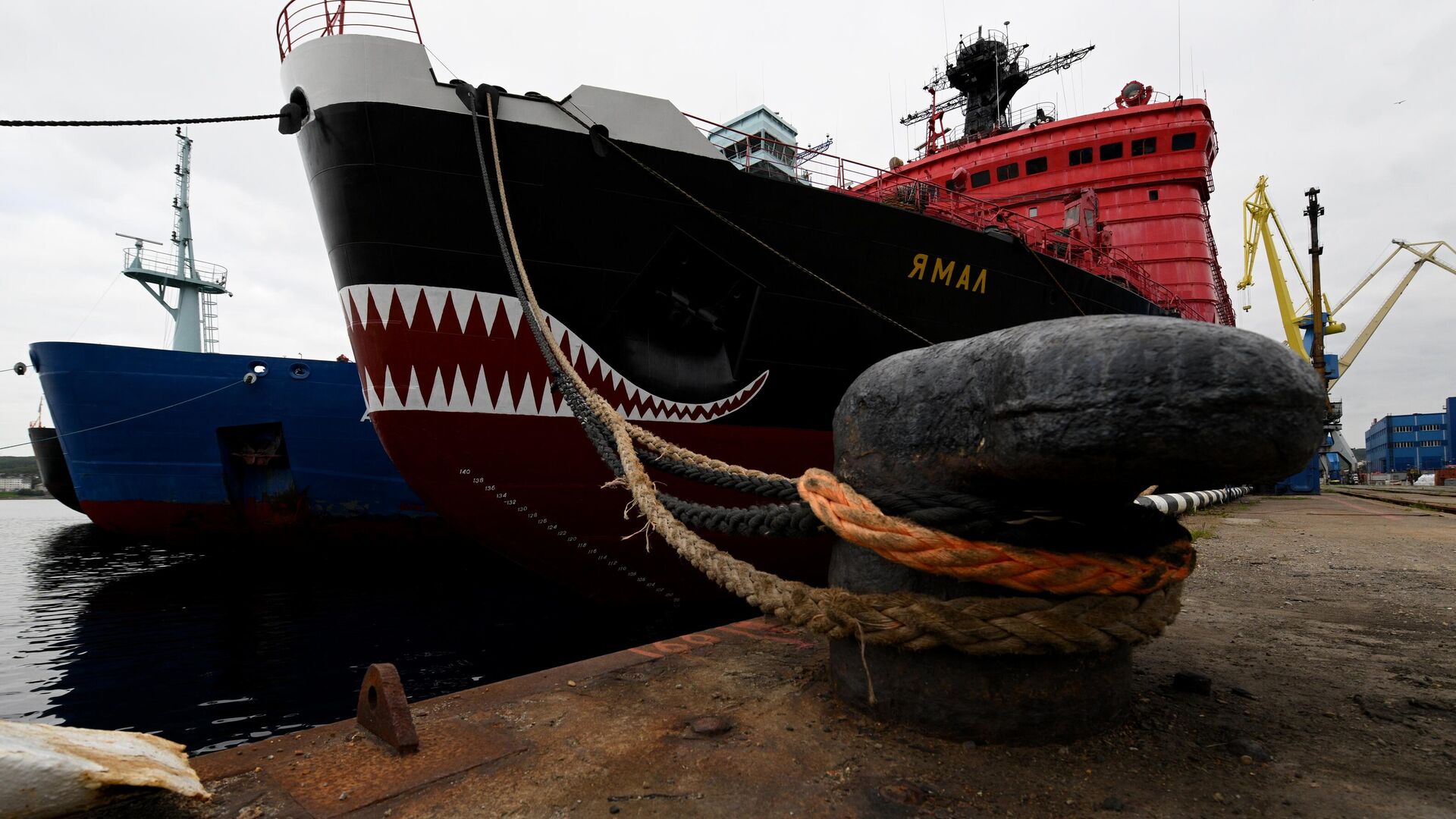 Эксперт назвал возможное условие для использования США российских ледоколов