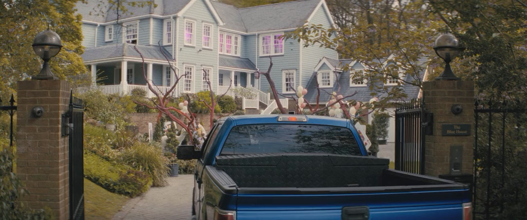 Мастер (2025) HDRip-AVC_ivanes.mkv_20250825_180737.801.png