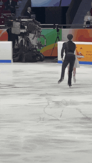 https://i7.imageban.ru/out/2025/10/15/e29505ed523fa0cf2eb4266690790ea7.gif