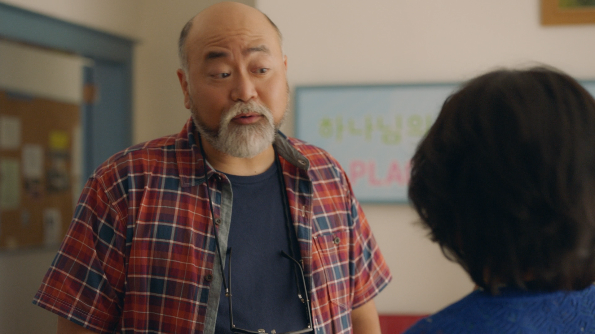 Kims.Convenience.S03E13.Lord.of.the.Ring.1080p.WEB-DL.H.264.Rus.Eng-@EniaHD-0006.png